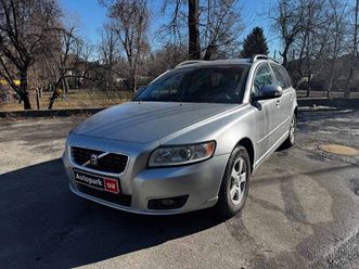 volvo v50 2009