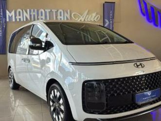 2.2d luxury 9-seater