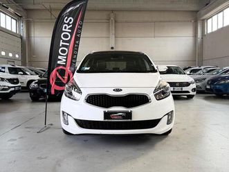 kia carens 1.7 crdi auto platinum 7 posti