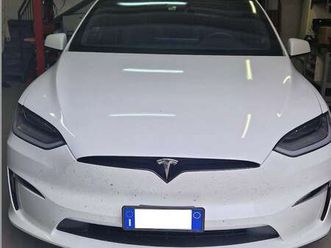 model x plaid awd 6p