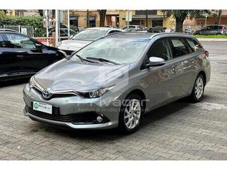 toyota auris touring sports 1.8 hybrid business