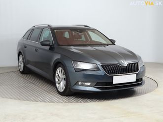skoda superb 2.0 tdistyle , 4x4, automat, kůže za 16 400 €