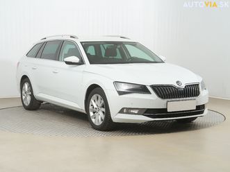 skoda superb 2.0 tdistyle , navi, tempomat za 10 300 €
