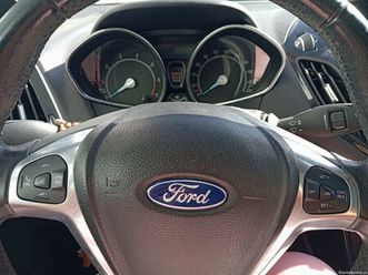 ford b-max citadino maio/13