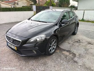 volvo v40 cross country