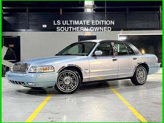 2011 mercury grand marquis ls ultimate edition - only 20k low miles - final year