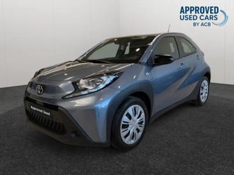 1.0 vvt-i play 5d 53kw