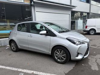 toyota - yaris 1.5 100h active tech
