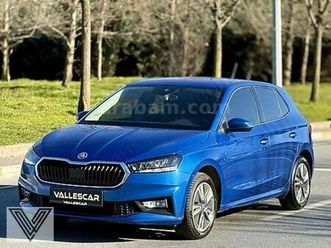 galeriden skoda fabia 1.0 tsi premium 2023 model i̇stanbul 84.000 km mavi - 38649878 | arabam.com