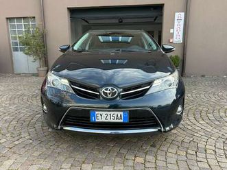 auris ii 2015 5p 1.3 active