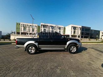 galeriden nissan skystar 4x2 2011 model i̇zmir 417.000 km siyah - 38655148 | arabam.com