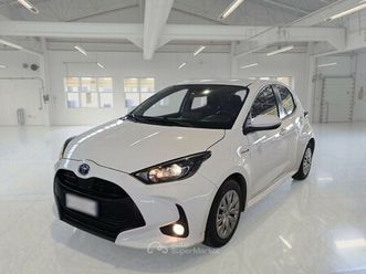 toyota yaris hybrid business my20 auto 5 porte berlina