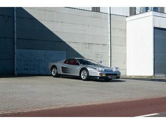 ferrari-testarossa-monospecchio