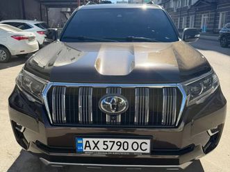 toyota land cruiser prado 2019