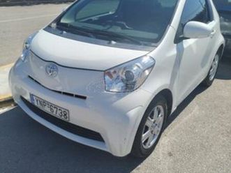 toyota iq 2011 1.0