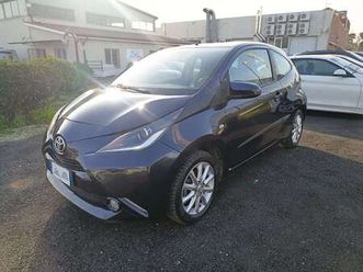 aygo 3p 1.0 lounge connect my14