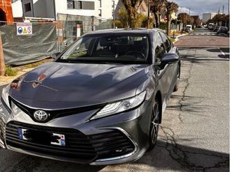 toyota c a m ry hybride my21 218ch 2 w d design 4 p– tva récupérable – excellent état