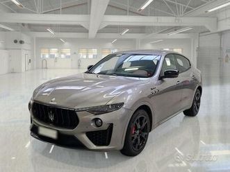 maserati levante 3.0 v6 430 cv modena s q4 auto su