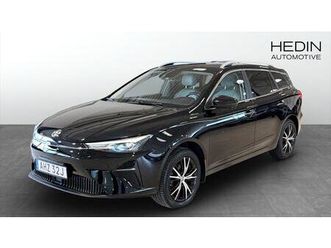 mg5 luxury 61 kwh grey interior