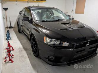 mitsubishi lancer evolution 10