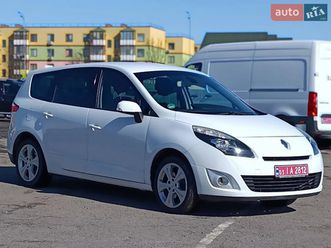 renault grand scenic 2011