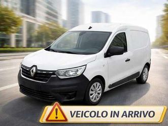 van 1.5 blue dci 95 cv