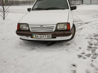 opel ascona 1986