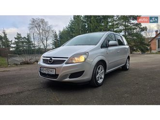 opel zafira 2010