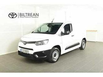 toyota proace city 1.5d man 3-sits vinterhjul moms