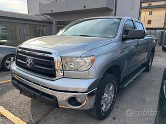 2011 toyota tundra crewmax - solo export