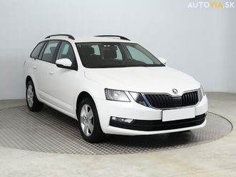 skoda octavia 1.6 tdi, čr,1.maj, tempomat za 10 900 €