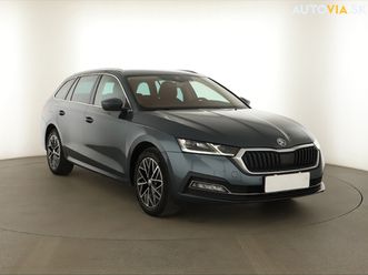 skoda octavia 1.5 tsistyle , čr,1.maj, serv.kniha za 15 900 €
