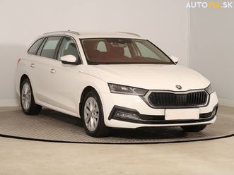 skoda octavia 2.0 tdistyle , automat, čr,1.maj za 16 700 €
