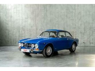 ② 1971 alfa romeo 1750 gtv — alfa romeo — 2ememain
