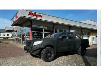 nissan np300 visia king cab 4x4