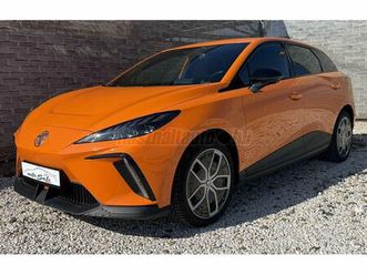 mg mg4 mv luxury 64kwh. 204le. 15000km-el.garanciális