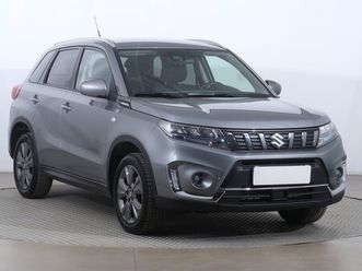 suzuki vitara gl + 1.4 boosterjet serv.kniha, navigácia, tempomat