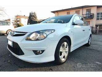 hyundai i30 sw 1.4 benzina 109 cv c.manuale