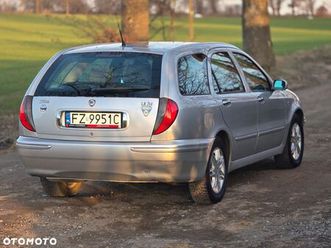 lancia lybra 1.9 jtd emblema