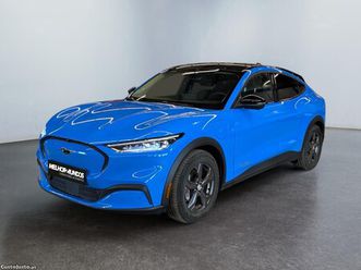 ford mustang mach-e standard range novembro/23