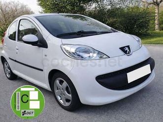 peugeot 107 1.0i urban move