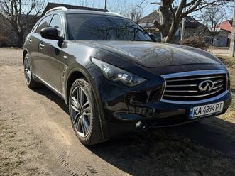 infiniti fx 37 2011