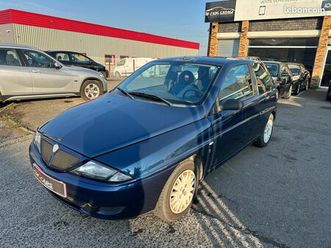 lancia y 86000 km garantie 6 mois petit prix