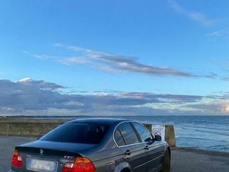 bmw e46 330i - pack luxe - carnet de suivi