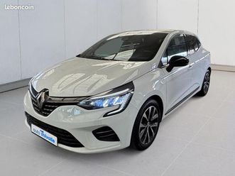 renault clio v e-tech full hybrid 145 techno