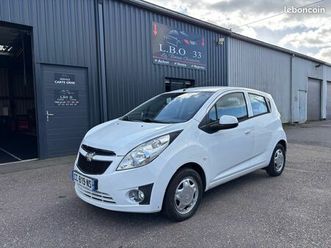 chevrolet spark / 1.0 - 70 ch / faible km / ct ok