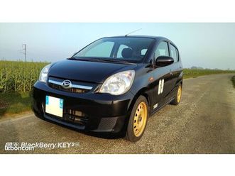 daihatsu cuore boite auto très faible kms super état