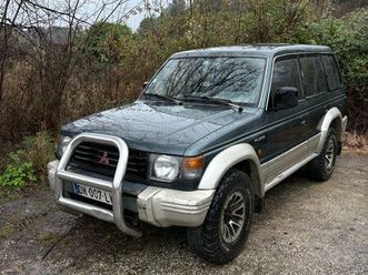 pajero 2,5 long 7 places