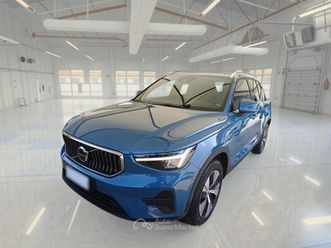 volvo xc40 t4 recharge plug-in hybrid automatico core suv