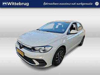 1.0 tsi dsg life / achteruitrij camera / carplay /
